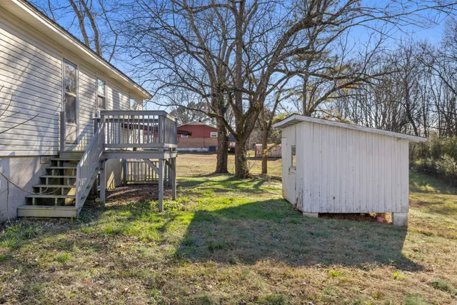 $1,100 | 111 3rd Avenue North, Loretto, TN 38469