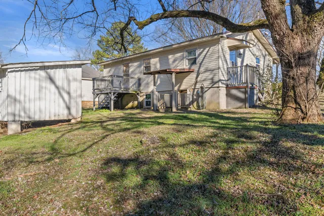 $1,100 | 111 3rd Avenue North, Loretto, TN 38469