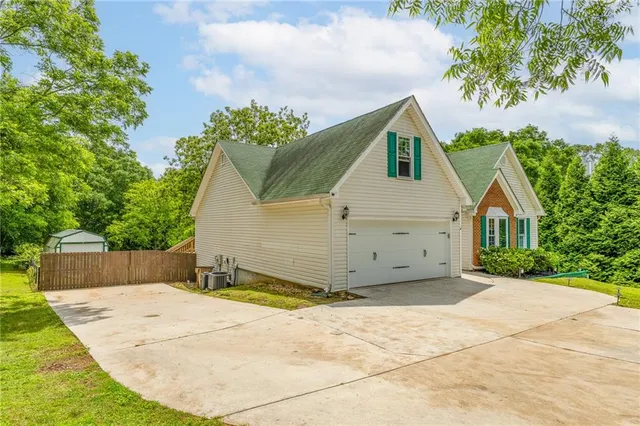 a house view with a outdoor space