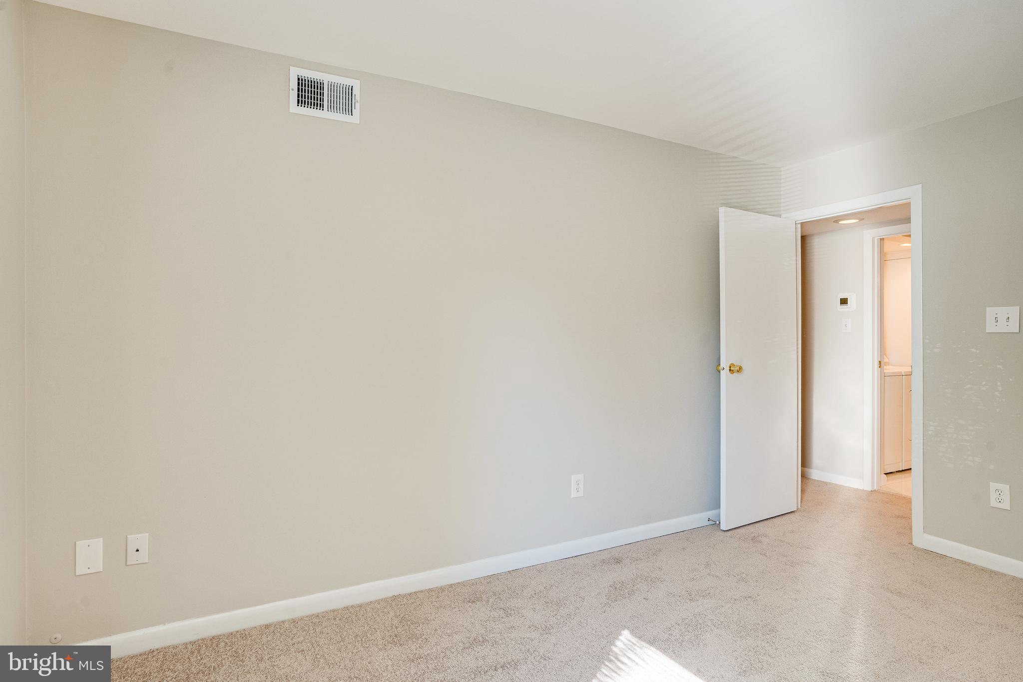 5765 Rexford Court, Unit 5765I Springfield, VA 22152 - Photo 25 of 57 Primary Bedroom