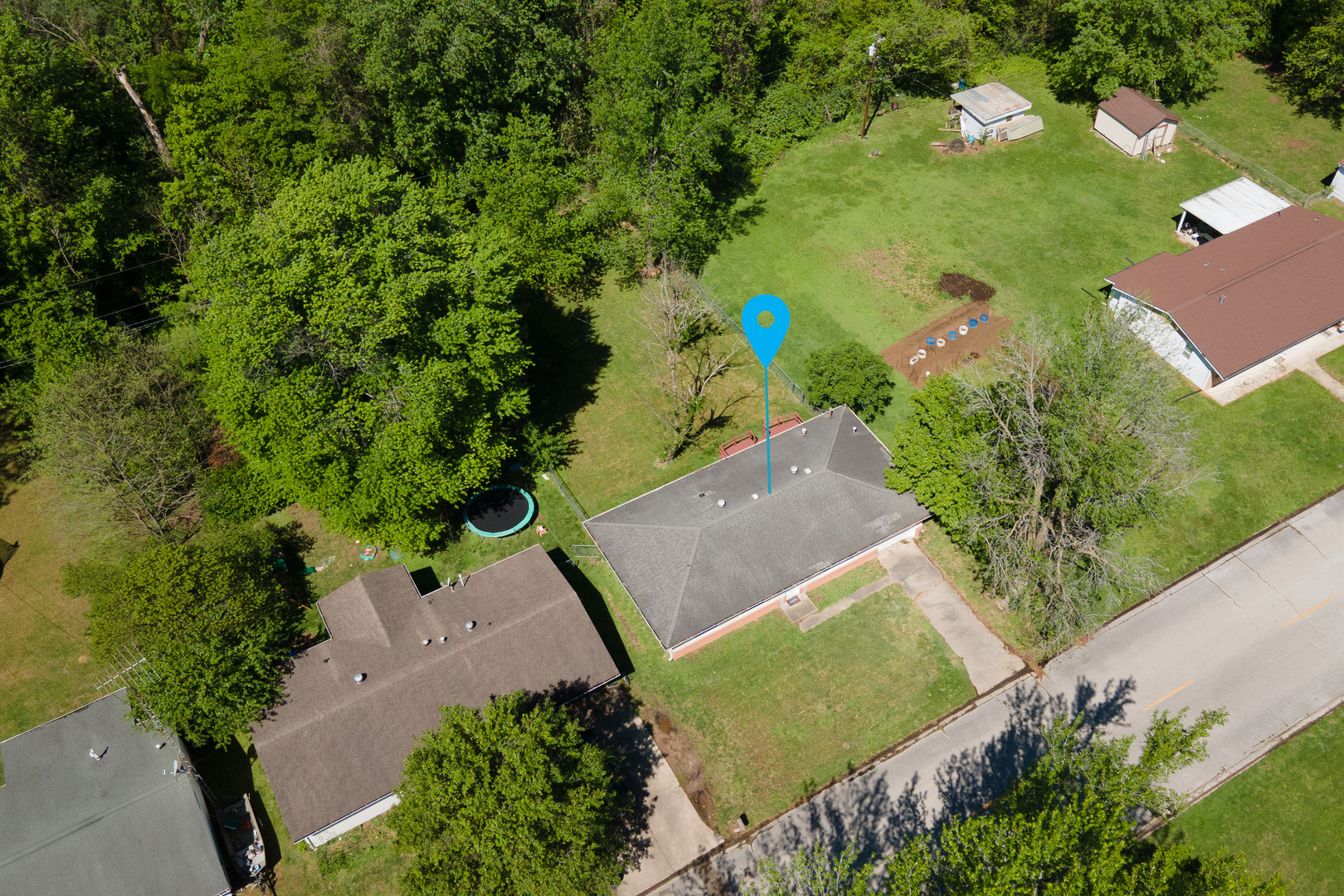 1307 North 16th Street Murphysboro, IL 62966 - Photo 24 of 27 an aerial view of a house