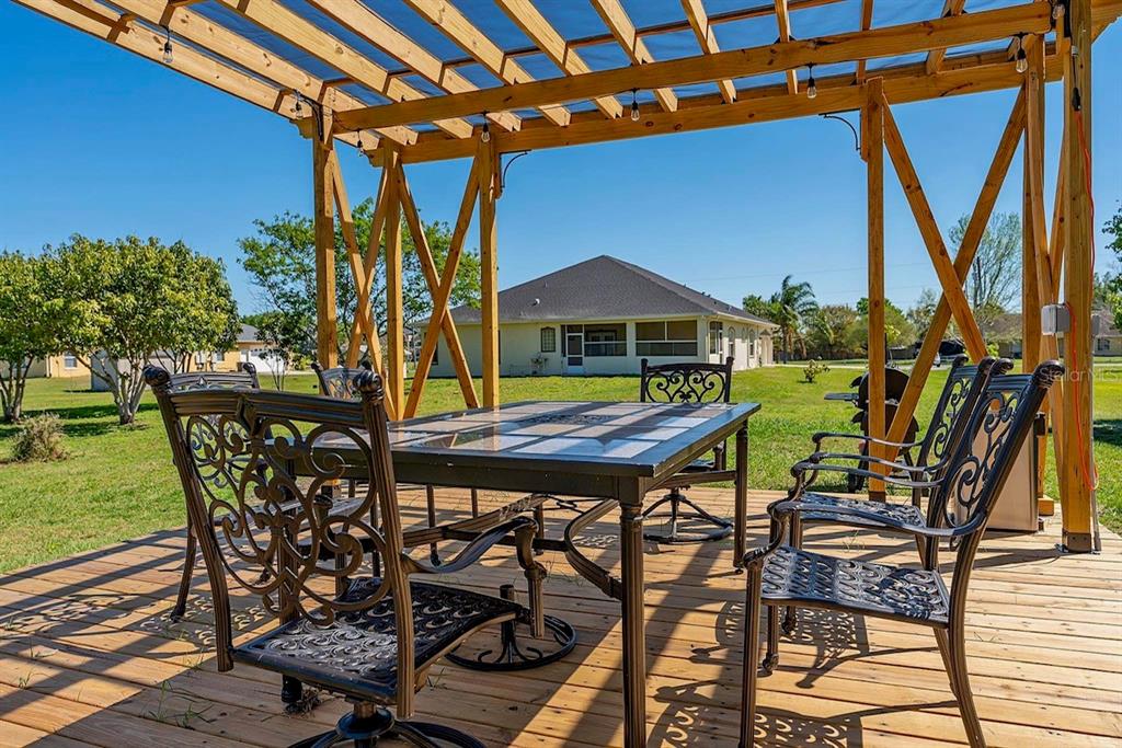 2832 Rodeo Drive Kissimmee, FL 34746 - Photo 39 of 46 a view of an outside dining space with furniture