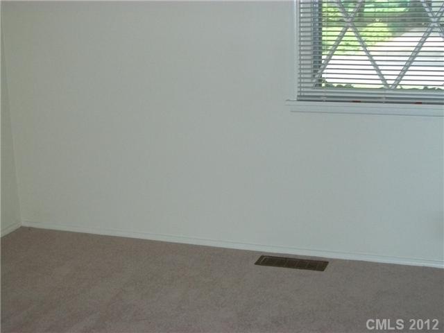 5418 Queen Anne Road Charlotte, NC 28217 - Photo 14 of 16 Gallery Image 14