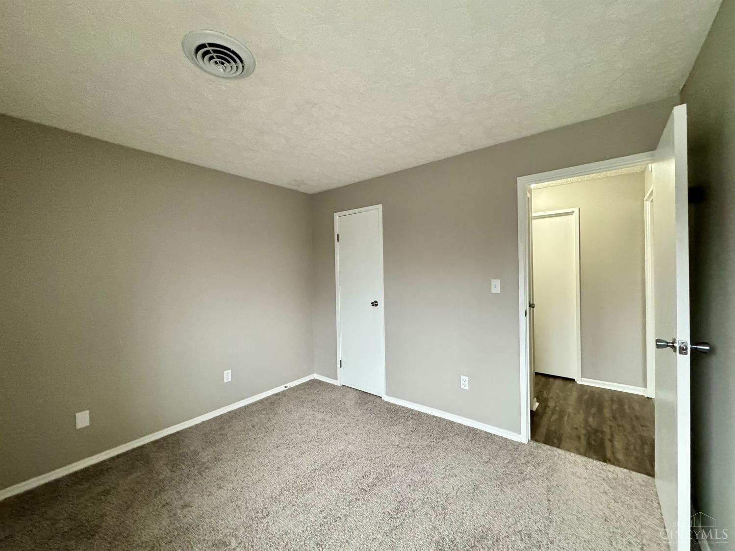 6588 Hearne Road, Unit 36 Cincinnati, OH 45248 - Photo 25 of 35