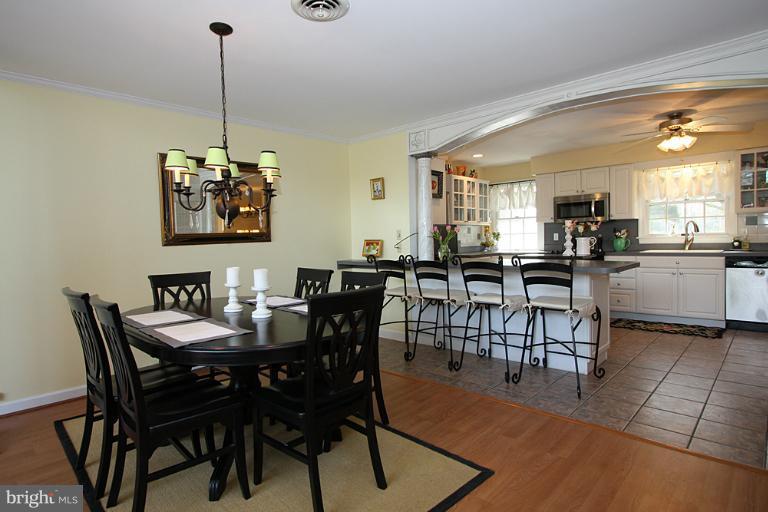 27864 Haley Road Easton, MD 21601 - Photo 14 of 29 Dining Room towards kitchen