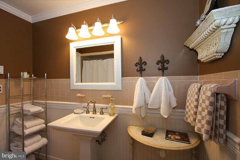 27864 Haley Road Easton, MD 21601 - Photo 15 of 29 Hall Bath #2