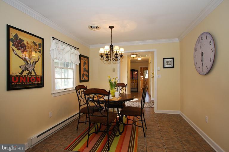 27864 Haley Road Easton, MD 21601 - Photo 9 of 29 breakfast area