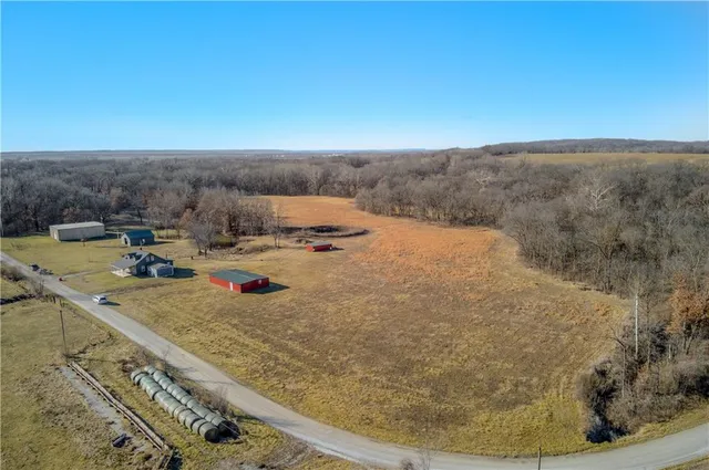 $374,900 | 10336 Shach Creek Road, Excelsior Springs, MO 64024