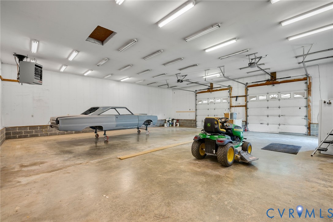 12411 Spring Run Road Chesterfield, VA 23832 - Photo 3 of 39 Gallery Image 3