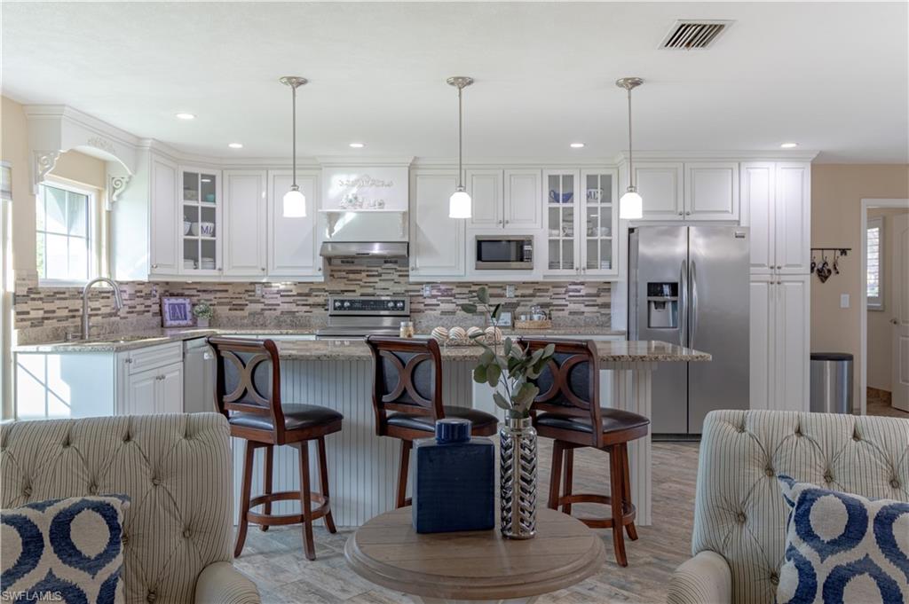 18319 Heather Road Fort Myers, FL 33967 - Photo 3 of 28 Gallery Image 3