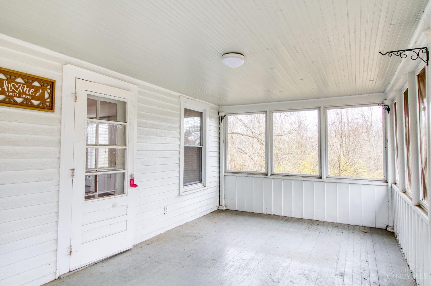 7249 State Road Cincinnati, OH 45230 - Photo 6 of 42