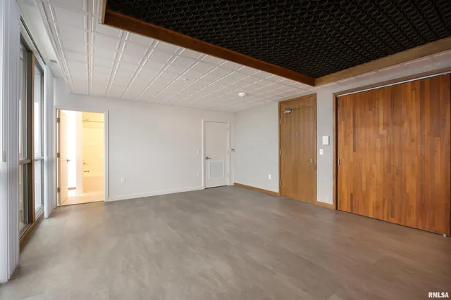 $1,100 | 509 9th Street, Unit 304, De Witt, IA 52742