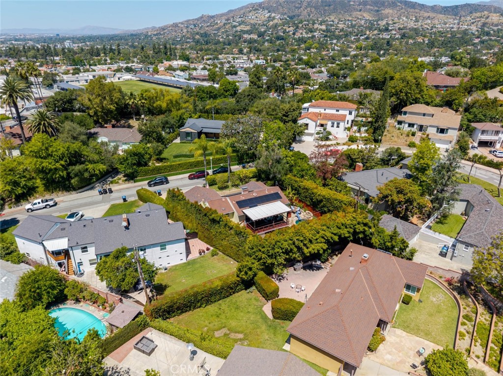 660 Woodbury Road Glendale, CA 91206 - Photo 42 of 45 an aerial view of residential houses with outdoor space
