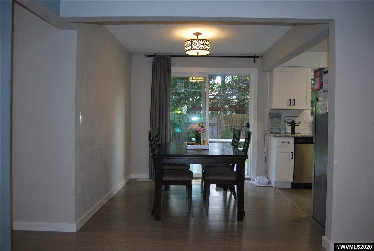 238 Mize Road Southeast Salem, OR 97302 - Photo 8 of 22