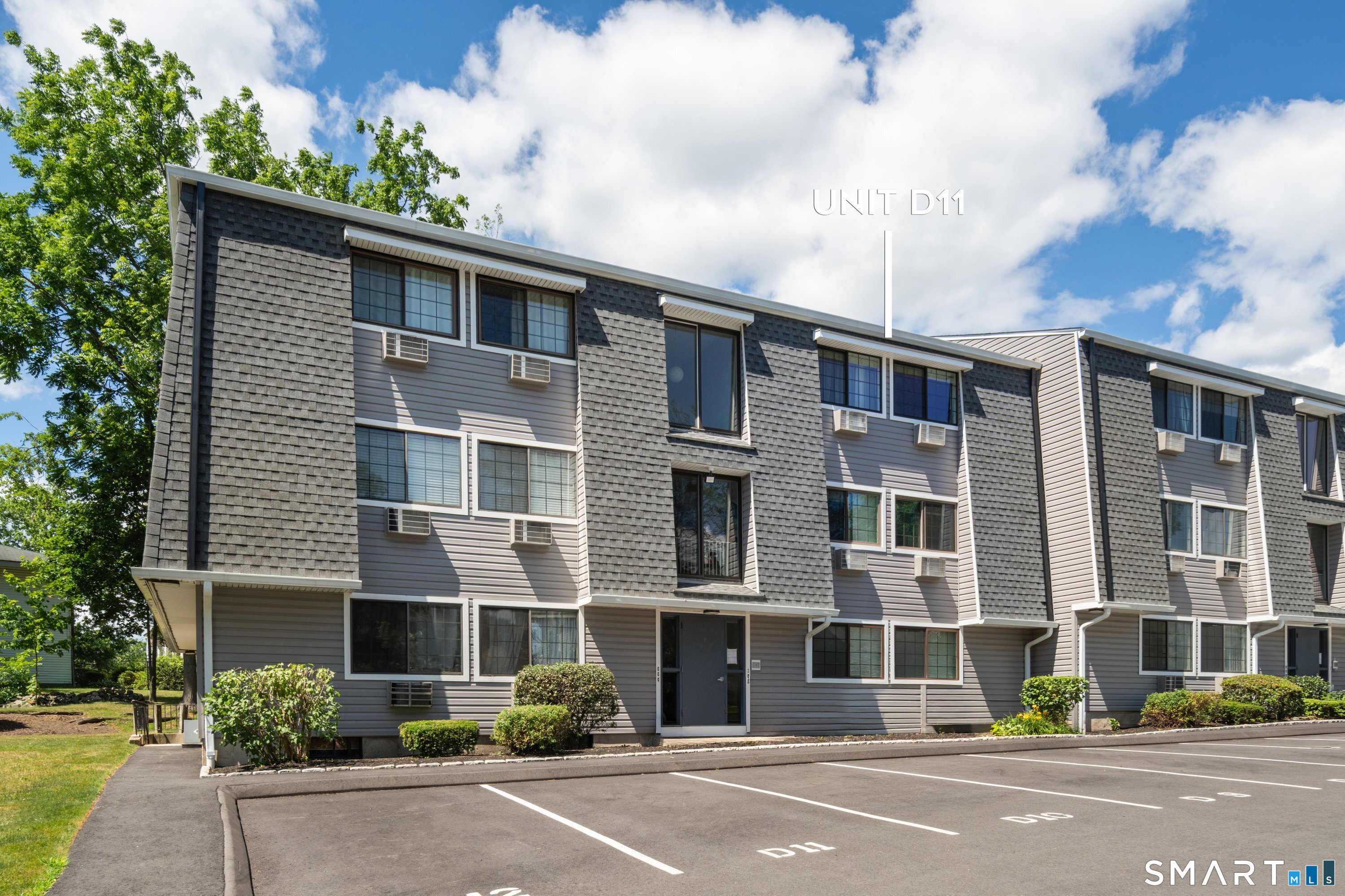 187 Flax Hill Road, Unit D11 Norwalk, CT 06854 - Photo 2 of 30