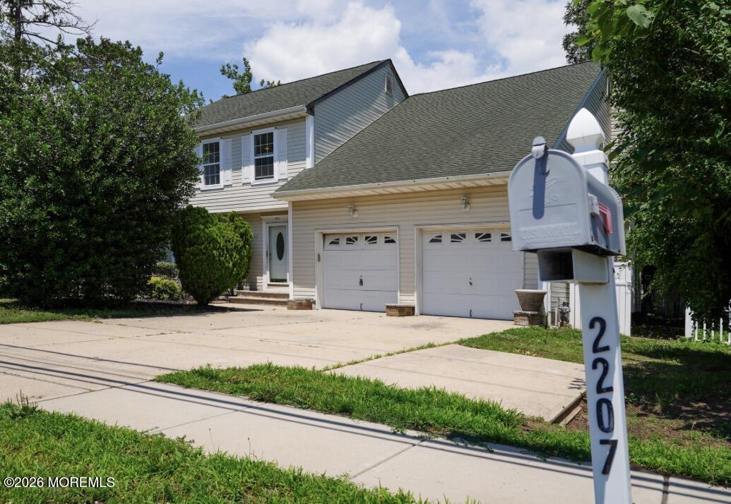 2207 Herbertsville Road Point Pleasant, NJ 08742 - Photo 4 of 38 Front View784