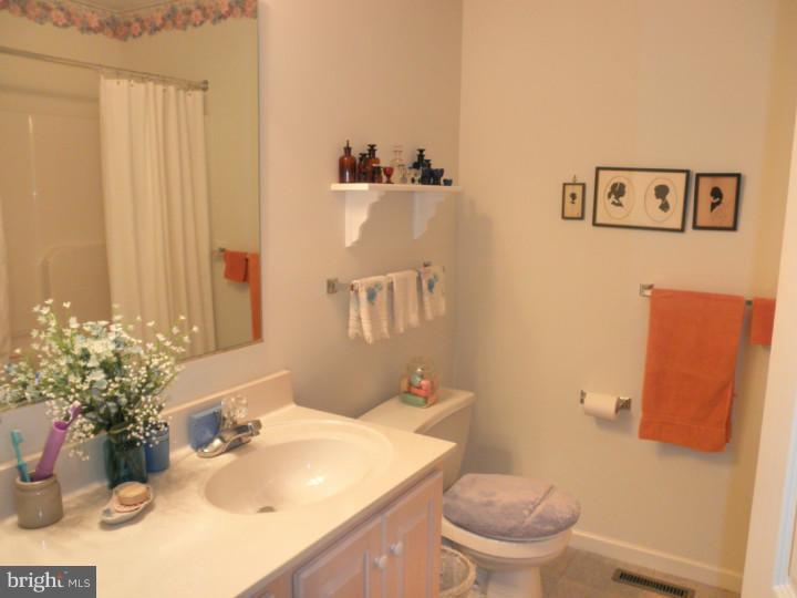 213 Barrington Drive Reading, PA 19607 - Photo 12 of 12 Gallery Image 12