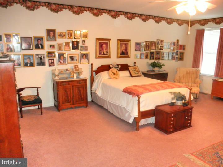213 Barrington Drive Reading, PA 19607 - Photo 10 of 12 Gallery Image 10