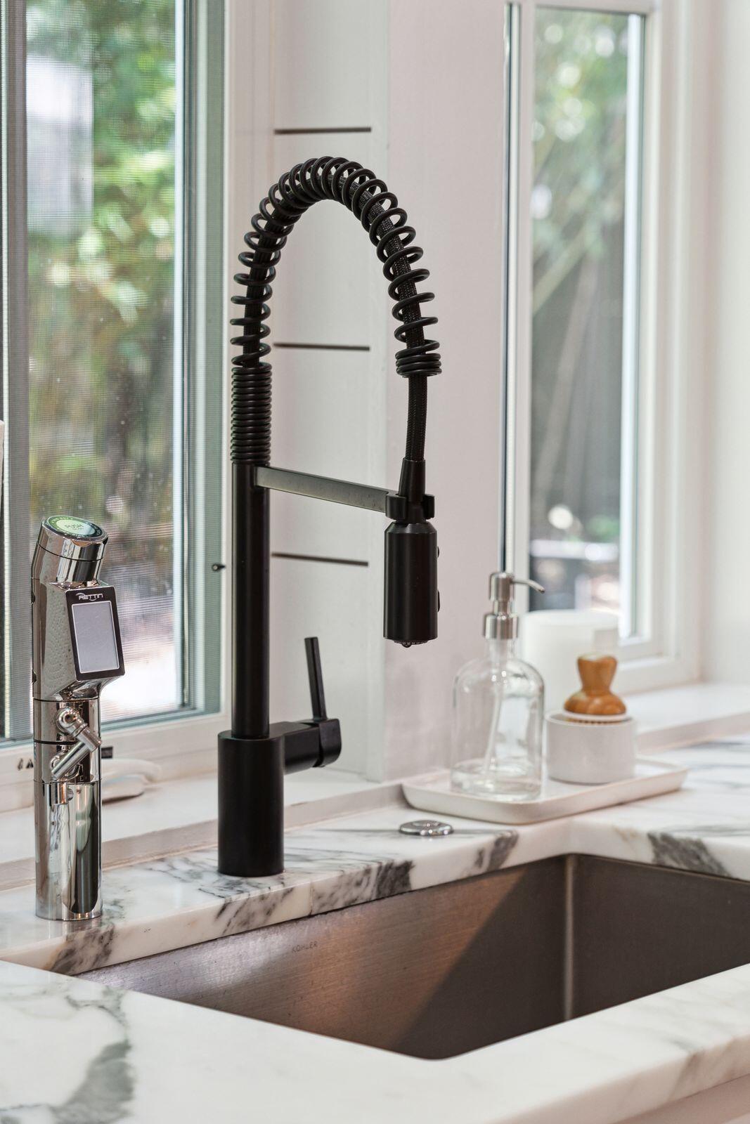 2413 Old Georgetown Road Mount Pleasant, SC 29466 - Photo 13 of 44 Kitchen