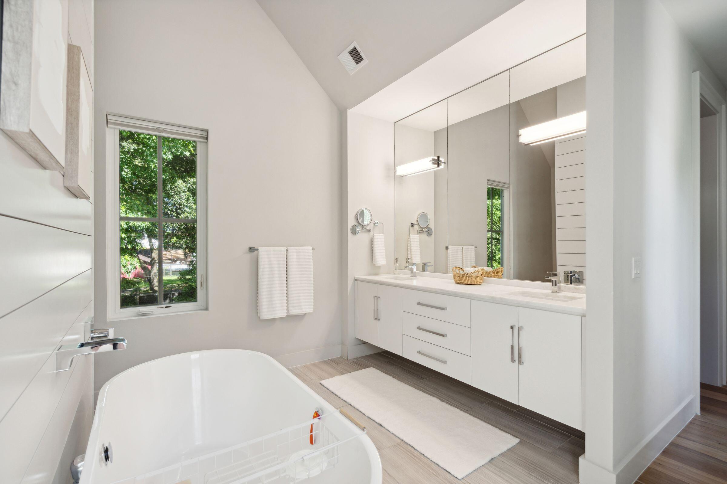 2413 Old Georgetown Road Mount Pleasant, SC 29466 - Photo 22 of 44 Primary bath