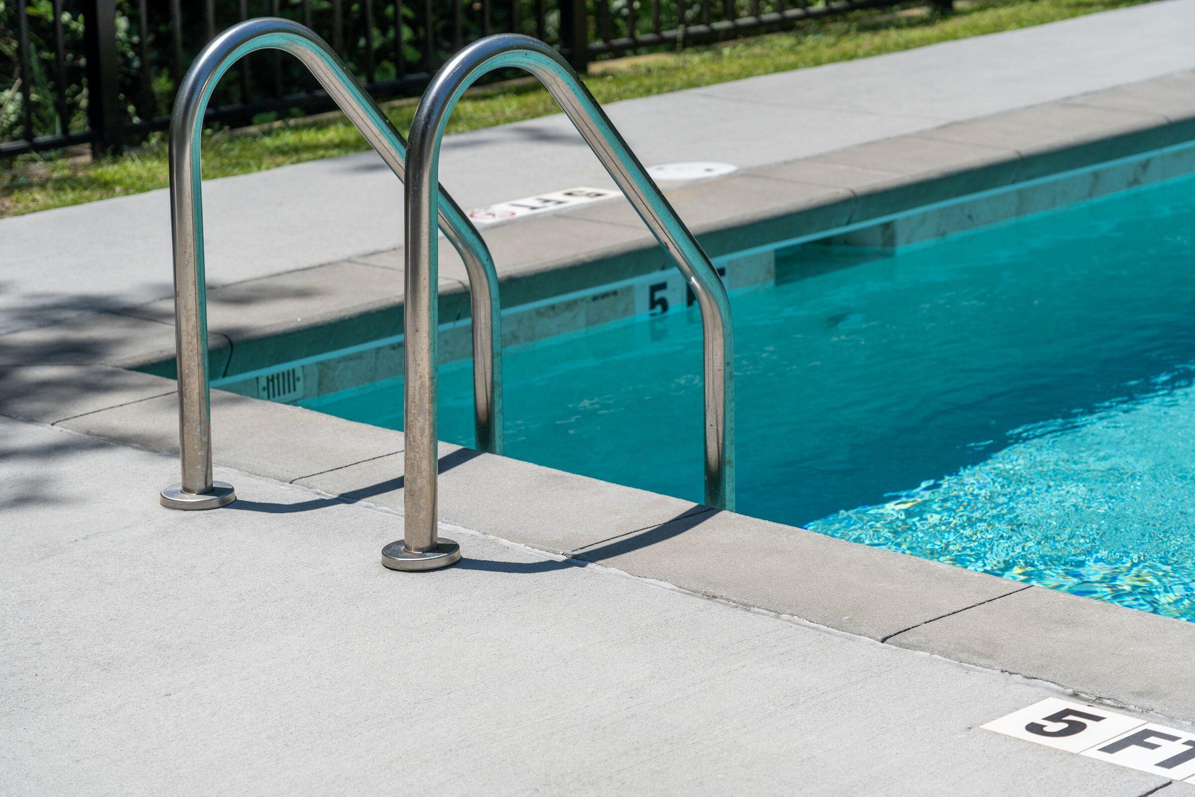 2413 Old Georgetown Road Mount Pleasant, SC 29466 - Photo 37 of 44 Pool