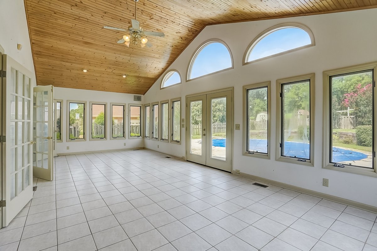 1525 Neelys Bend Road Madison, TN 37115 - Photo 9 of 35 Gallery Image 9