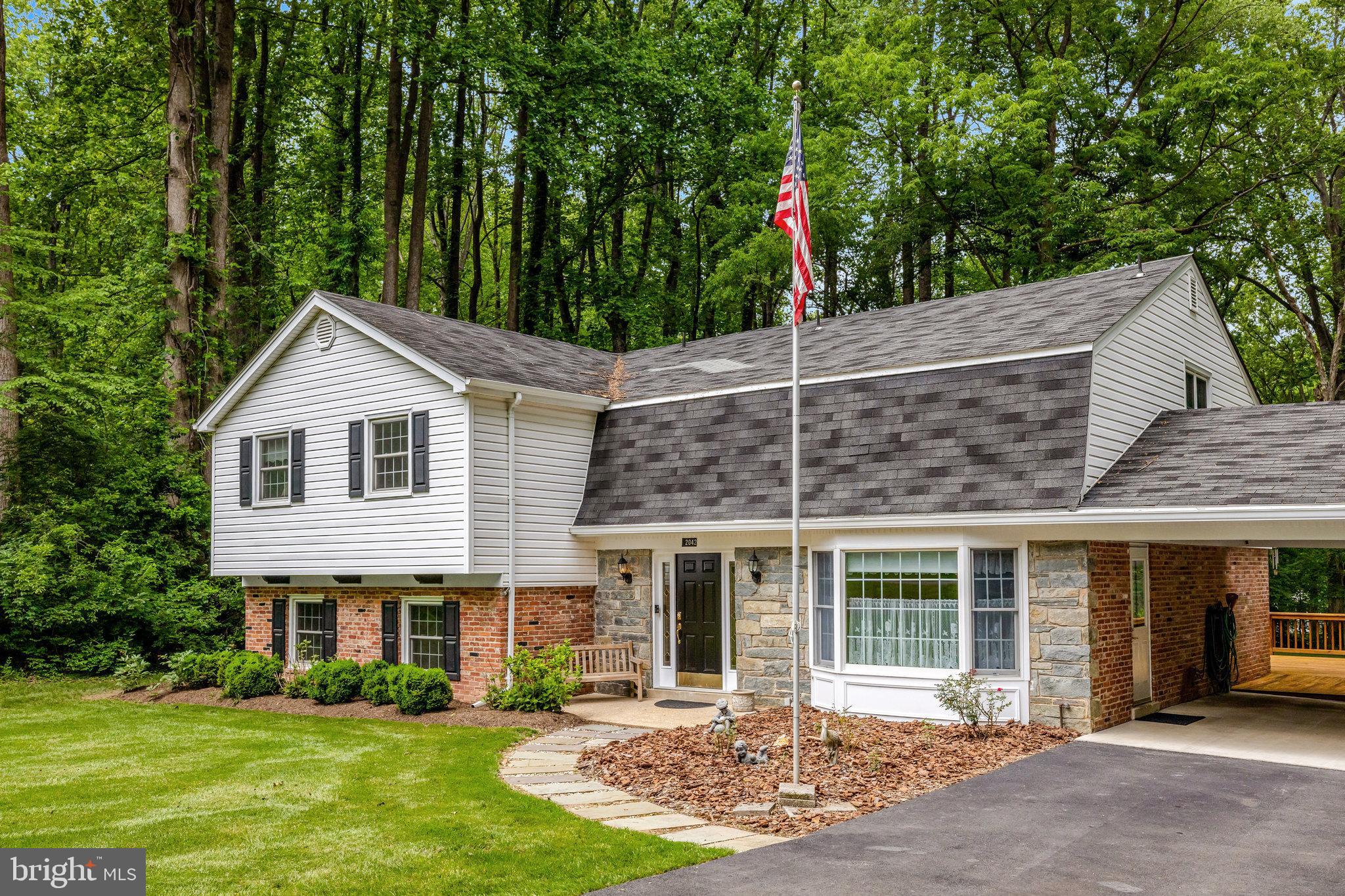 2042 Carrhill Road Vienna, VA 22181 - Photo 2 of 80