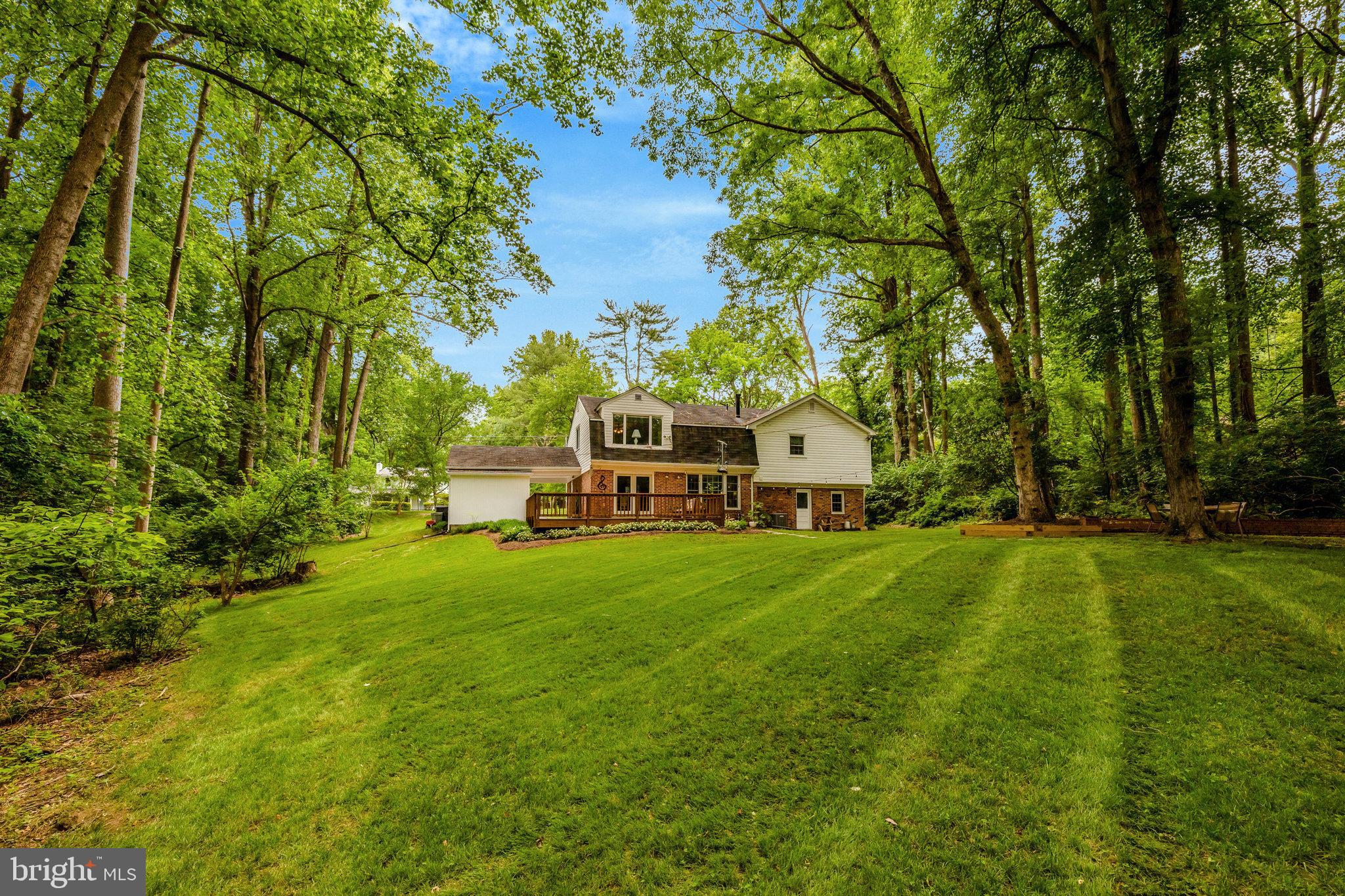 2042 Carrhill Road Vienna, VA 22181 - Photo 71 of 80