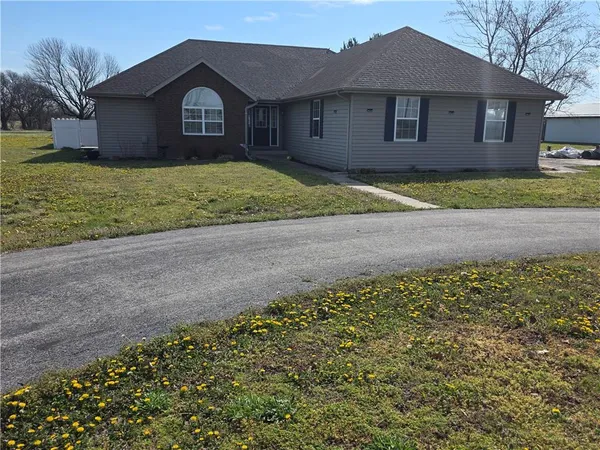 $326,000 | 6226 County Road 120, Carthage, MO 64836