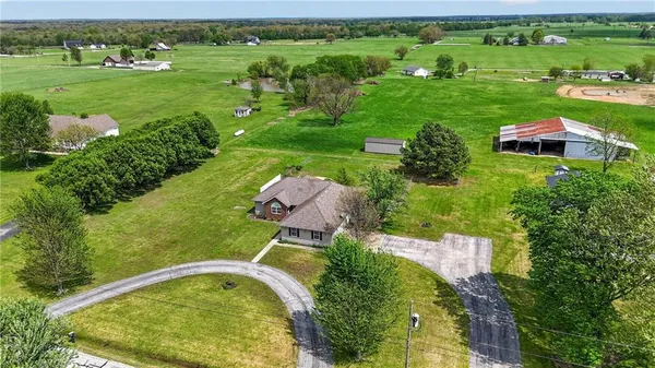 $326,000 | 6226 County Road 120, Carthage, MO 64836
