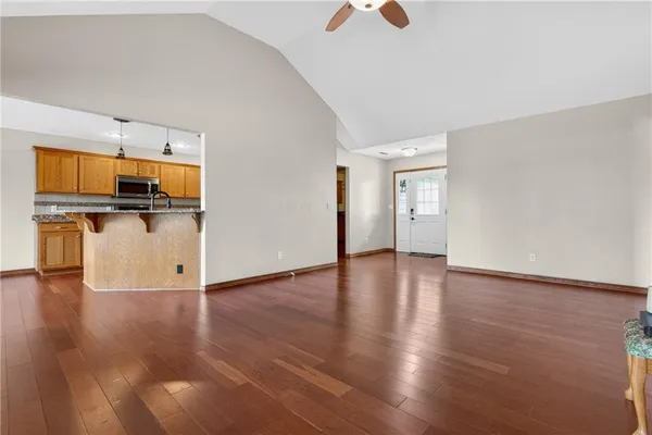 $326,000 | 6226 County Road 120, Carthage, MO 64836