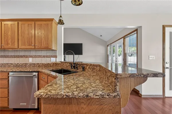 $326,000 | 6226 County Road 120, Carthage, MO 64836