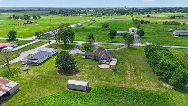 $326,000 | 6226 County Road 120, Carthage, MO 64836