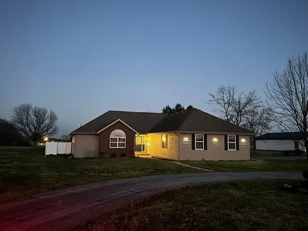 $326,000 | 6226 County Road 120, Carthage, MO 64836