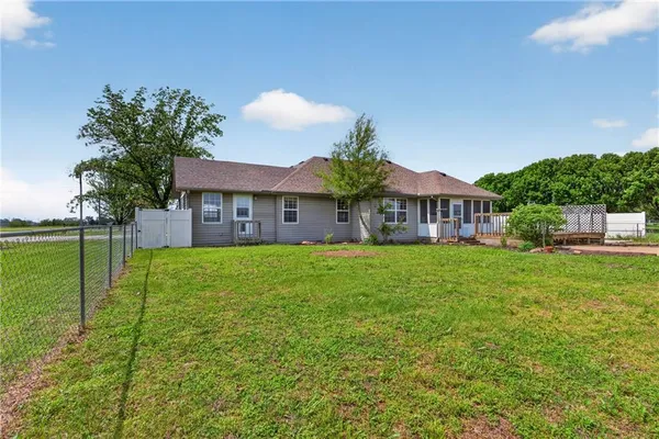 $326,000 | 6226 County Road 120, Carthage, MO 64836