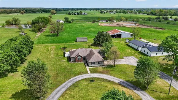 $326,000 | 6226 County Road 120, Carthage, MO 64836