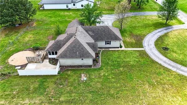 $326,000 | 6226 County Road 120, Carthage, MO 64836