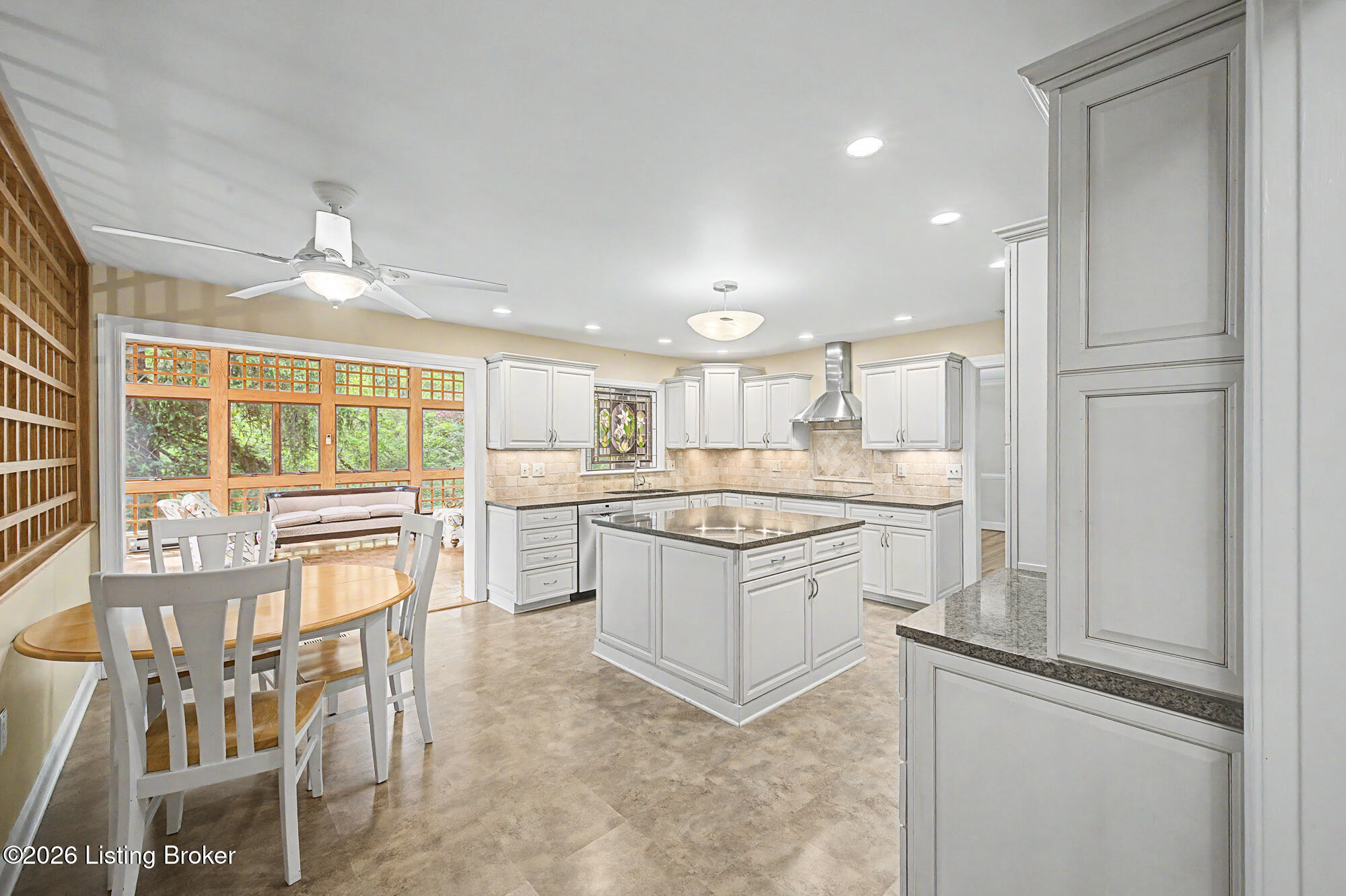 5402 Hempstead Road Louisville, KY 40207 - Photo 13 of 50 5402 Hempstead Rd-19