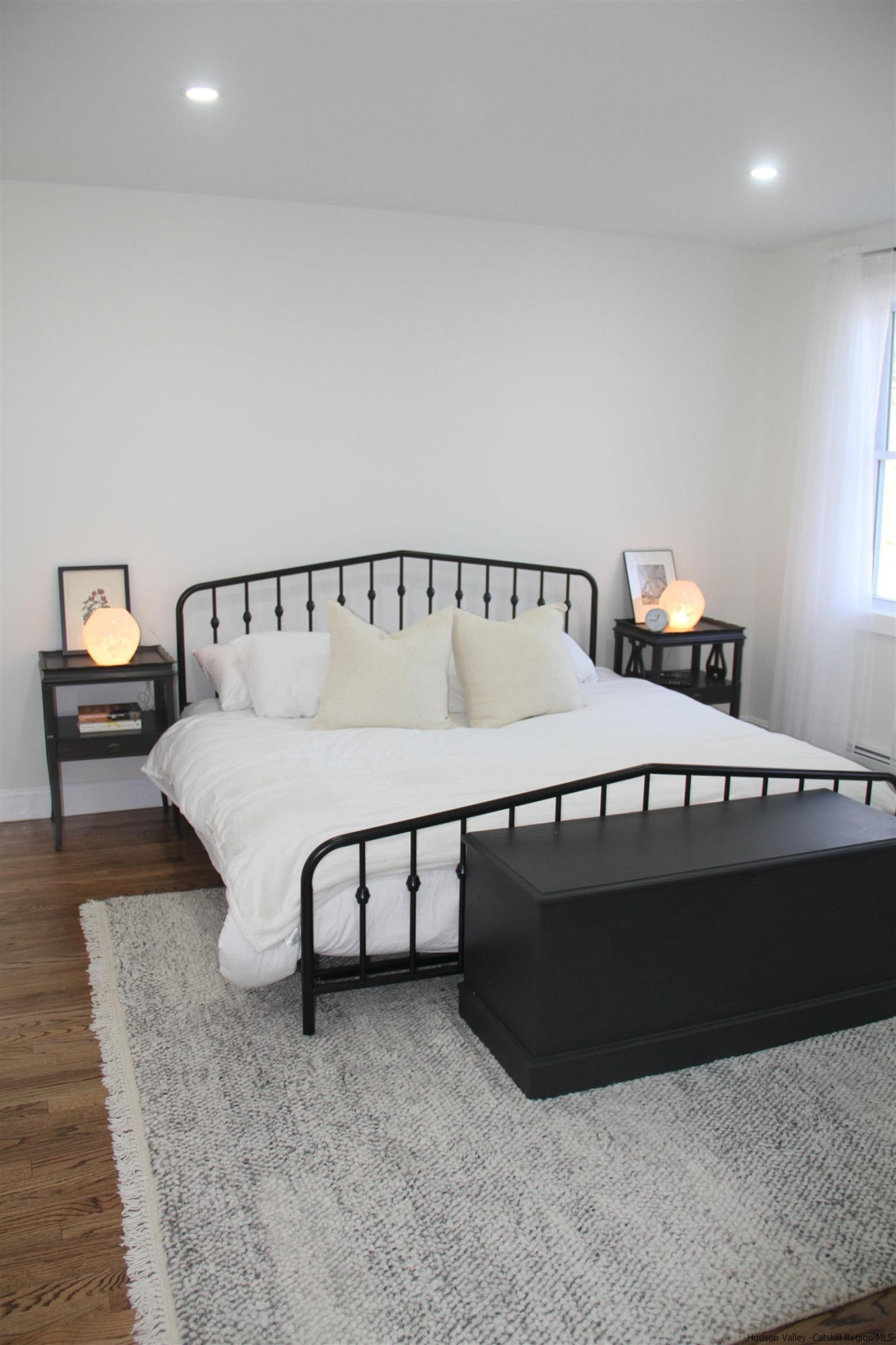 246 Jefferson Heights Catskill, NY 12414 - Photo 16 of 35 a living room with furniture