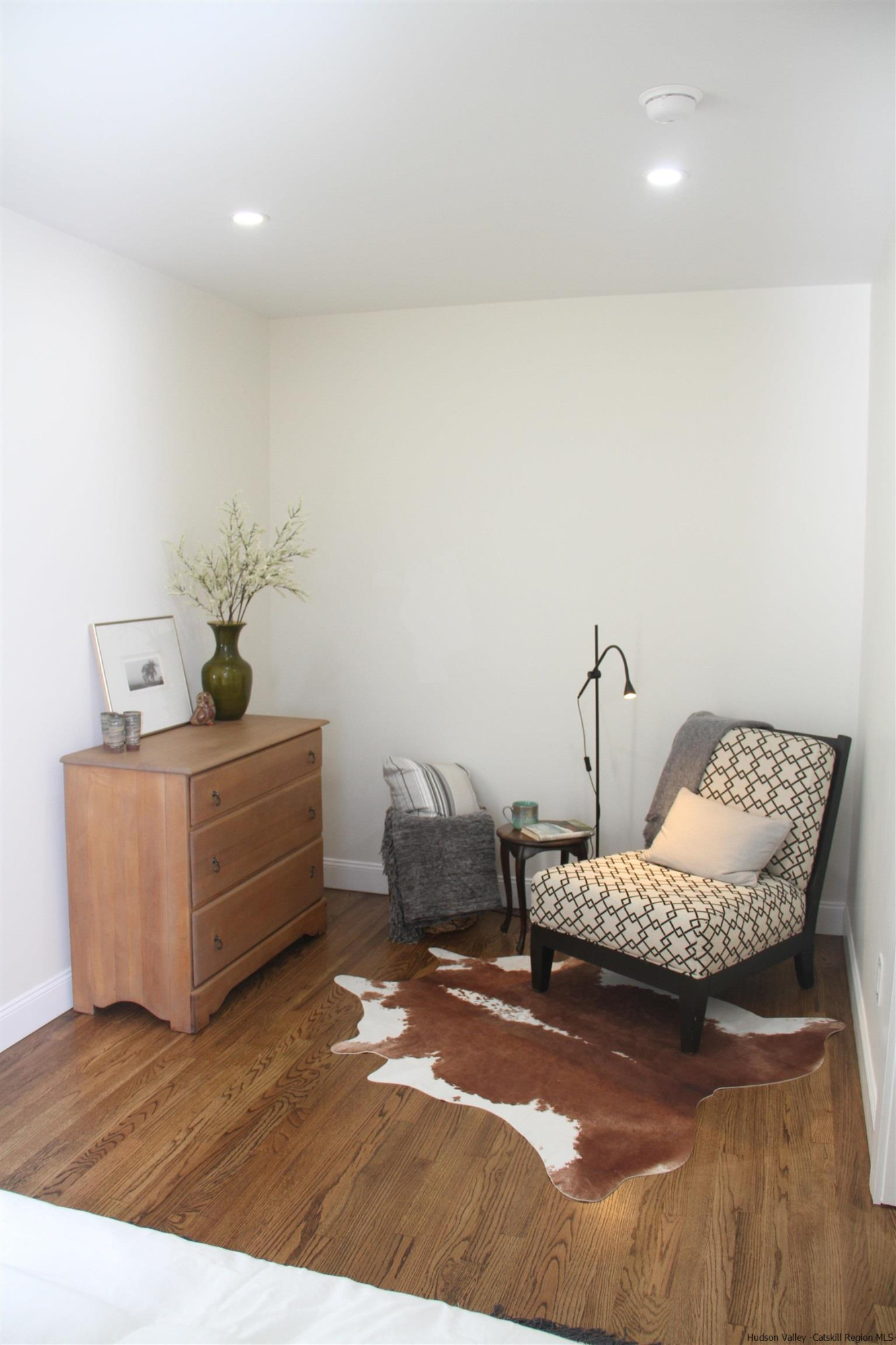 246 Jefferson Heights Catskill, NY 12414 - Photo 19 of 35 a bed room with a bed and window