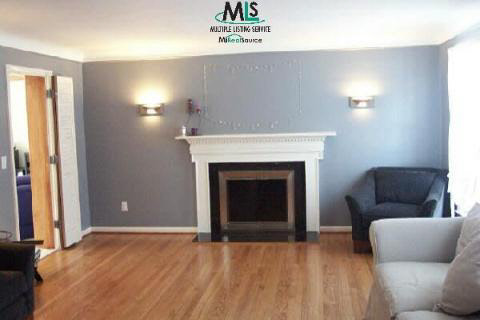 1021 Bishop Road Grosse Pointe, MI 48230 - Photo 7 of 9 854228-6.JPG