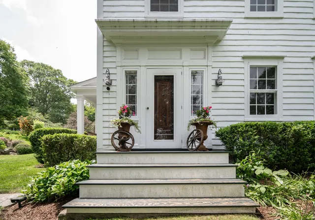 a view of house with outdoor space