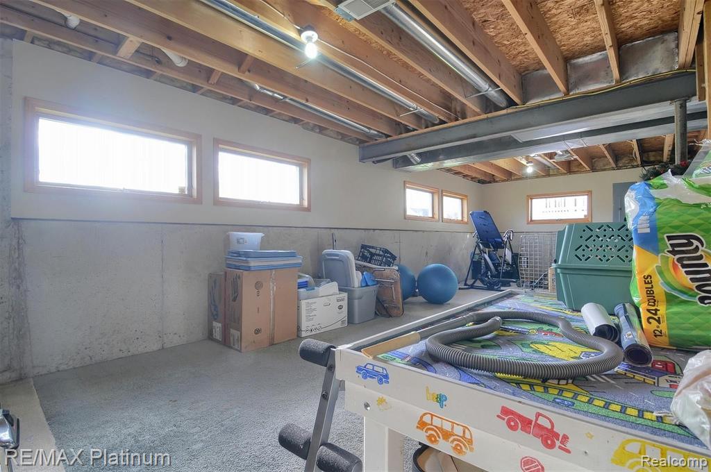 7766 Clyde Road Fenton, MI 48430 - Photo 25 of 31