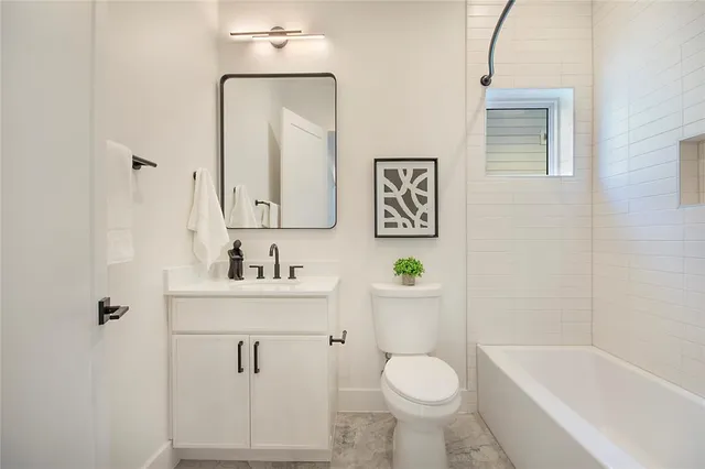 $679,000 | 2203 Hondo Avenue, Unit 106, Dallas, TX 75219