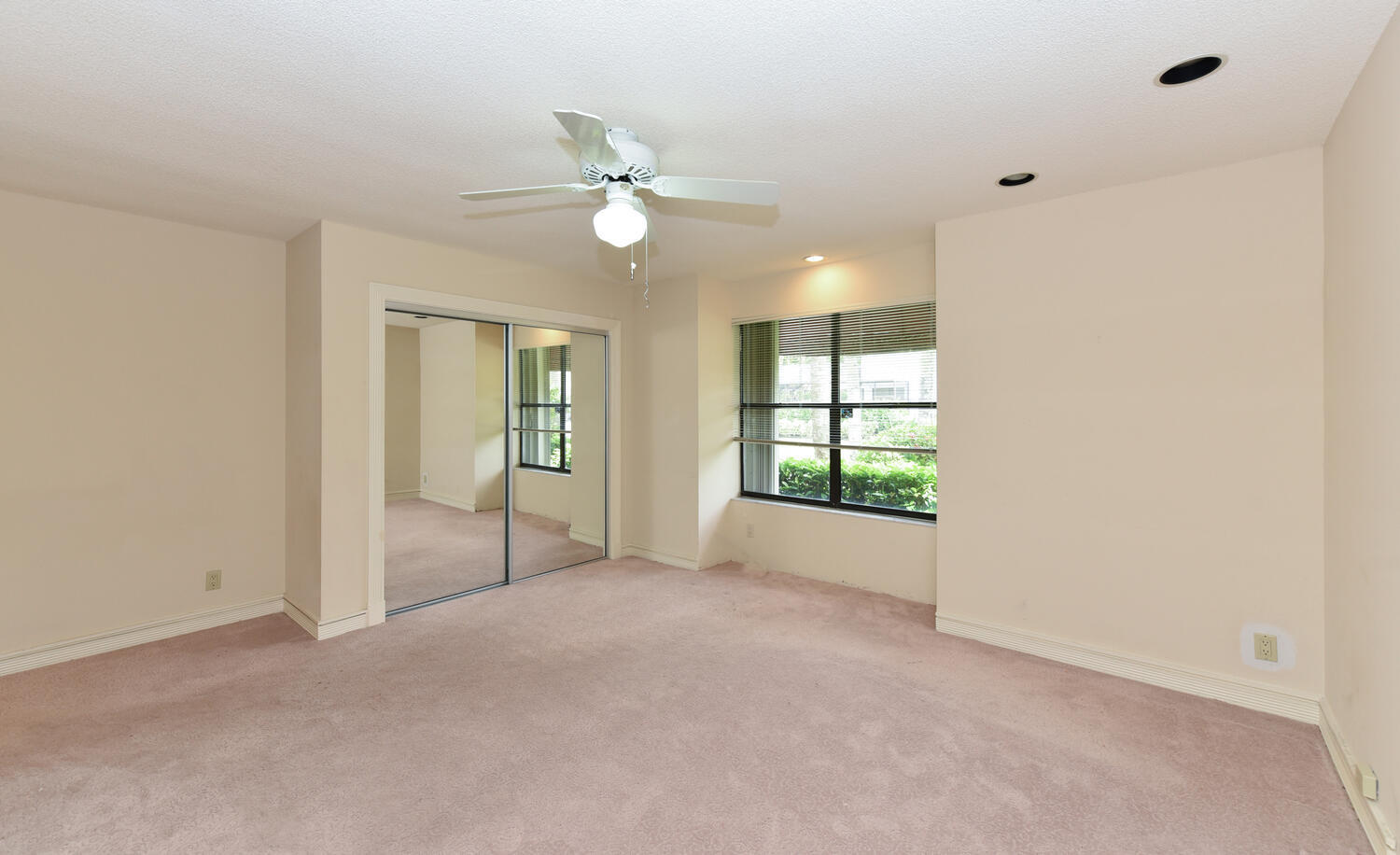 10209 Spyglass Way Boca Raton, FL 33498 - Photo 30 of 51 10209 Spyglass Way Boca Raton-large-015-
