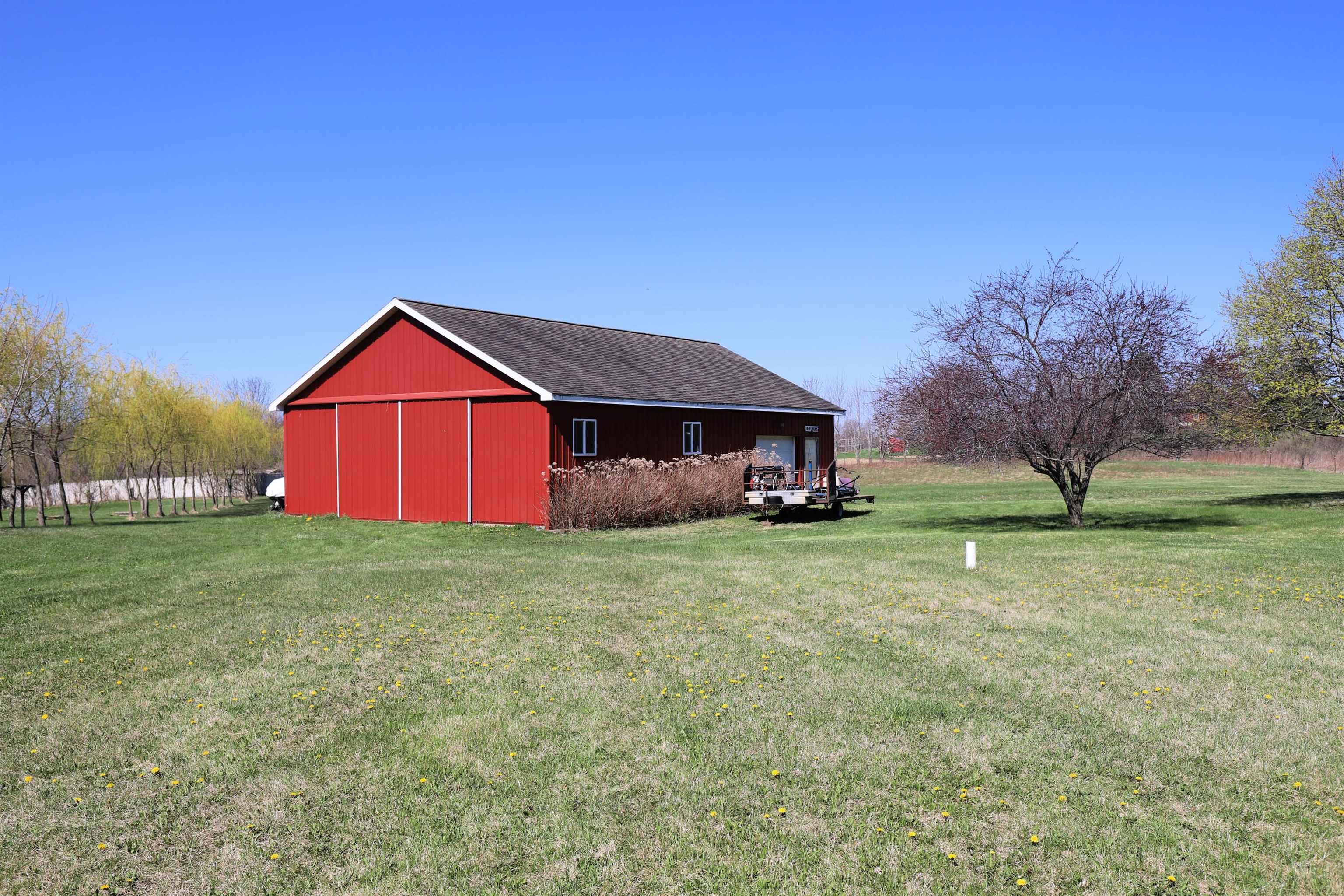 8066 South Vernon Road Durand, MI 48429 - Photo 30 of 42 50172365-2b6ca500-6a87-47cf-946e-08ef2ffe33b0.JPG