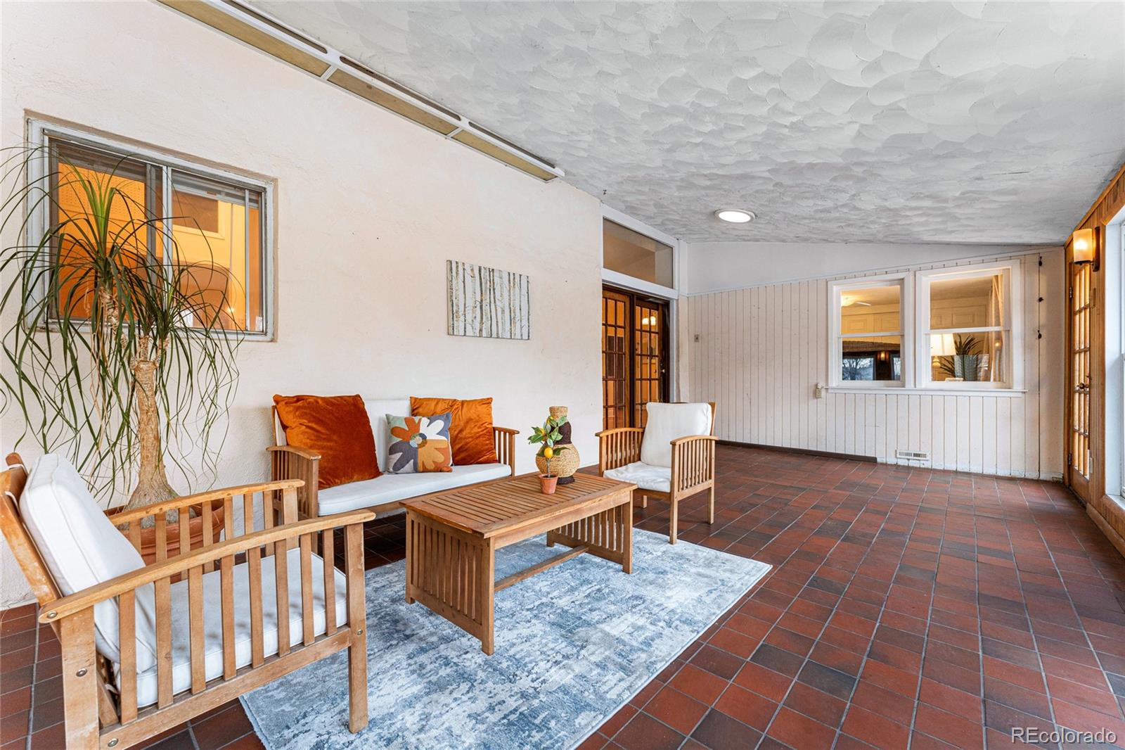 3152 Indian Road Boulder, CO 80301 - Photo 4 of 49 a living room with furniture and a window