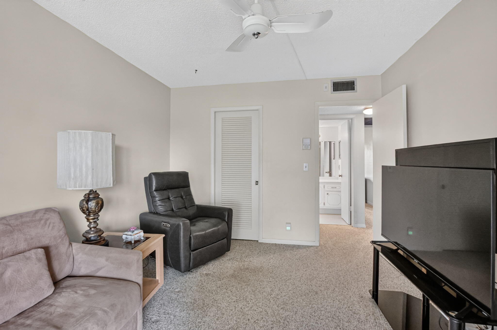 2049 Ventnor Crescent, Unit 2049 Deerfield Beach, FL 33442 - Photo 16 of 42 19-web-or-mls-DSC_1243