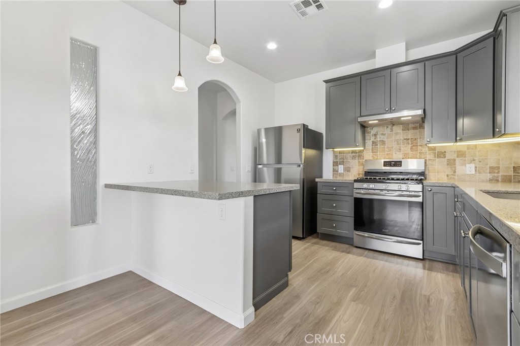 6087 Elsinore Road Phelan, CA 92371 - Photo 11 of 64 Gallery Image 11