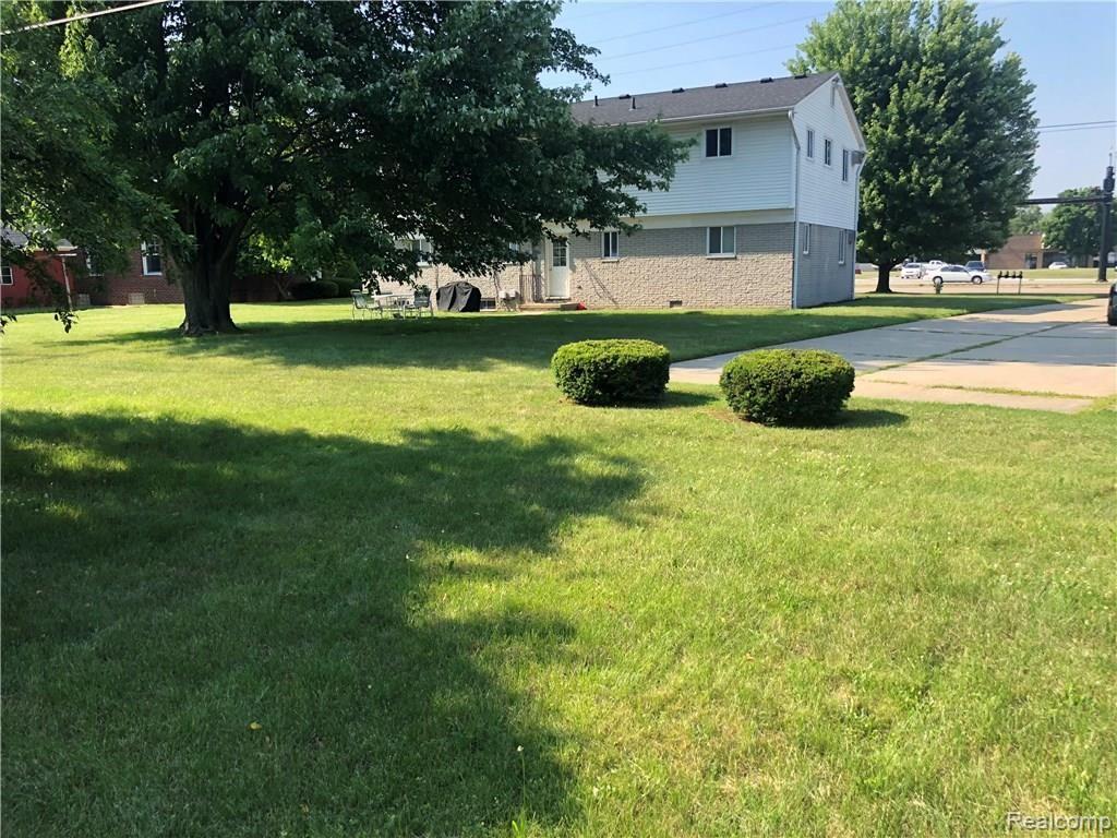 22066 South Nunneley Road, Unit 3 Clinton Township, MI 48035 - Photo 4 of 22